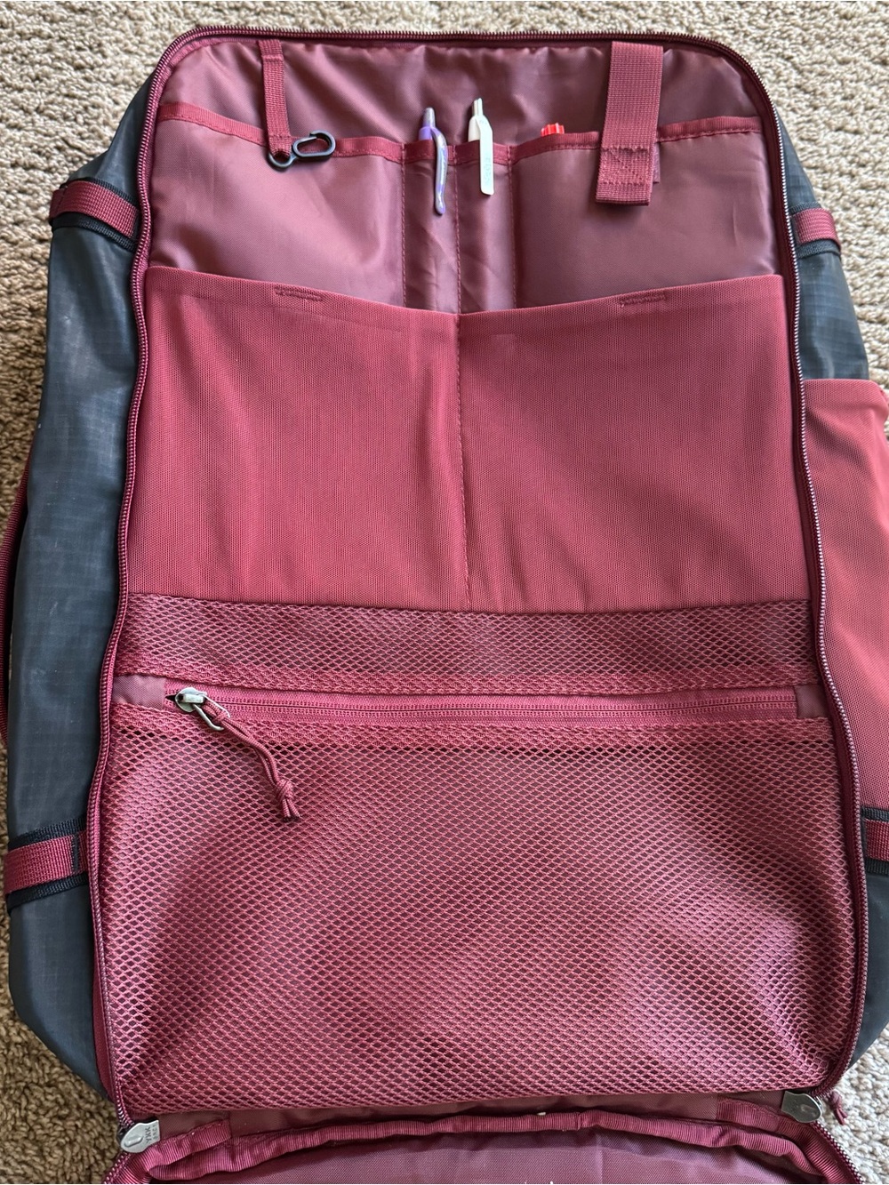 Patagonia Black Hole® Mini MLC® Pack 30L -Maroon discontinued color - Picture 9 of 9